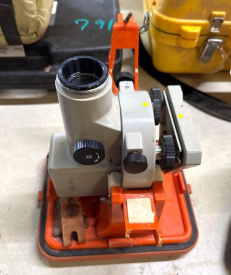 Lietz /Sokkisha Automatic Self Leveling Site Level