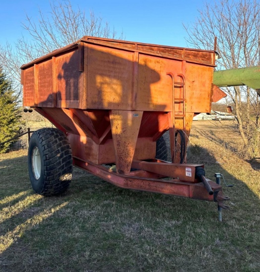 UFT 500 Bushel Grain Buggy