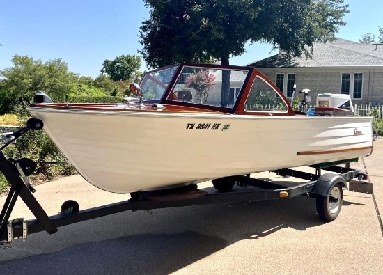 1960 Antique Cruisers Inc. Seafarer Wooden Boat - Award Winning Show Boat - Comes with TITLE