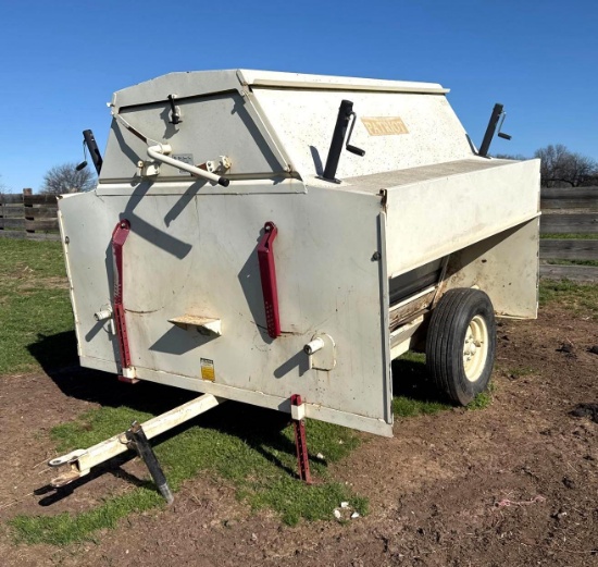 Patriot Livestock Feeder