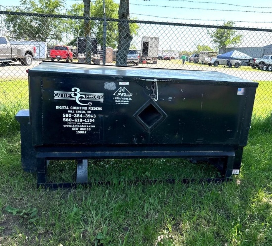 Cattle Cube Feeder Hopper