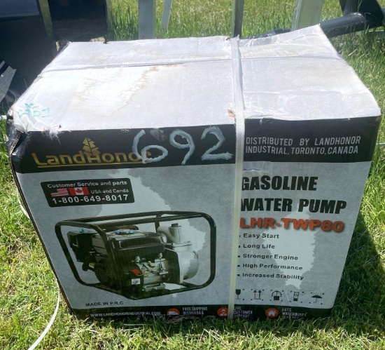 Land Honor Gasoline Water Pump - New