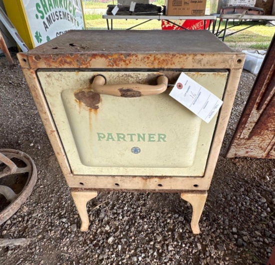 Vintage Partner Oven