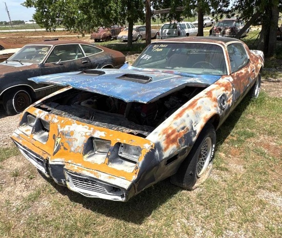 1980 Pontiac Trans Am - Comes with Title