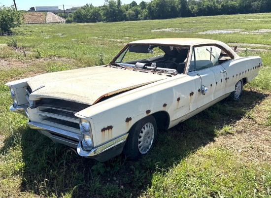 1966 Pontiac Catalina 2 DR HT - Comes with Title