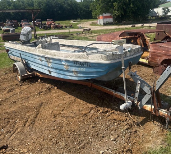 Skeeter Hawk Bass Boat - Has Johnson 65 Motor