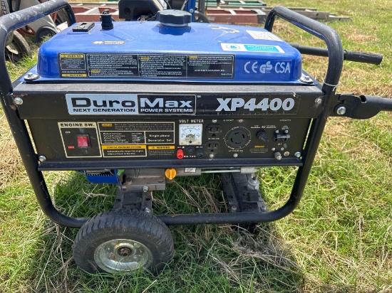 Duro Max XP 4400 Generator - Per the owner, it starts and runs