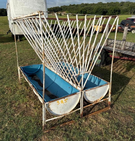 Hay Feeder