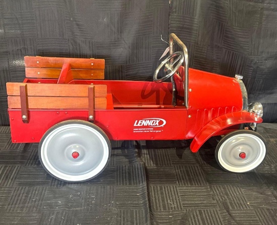 1939 Lennox Pedal Truck