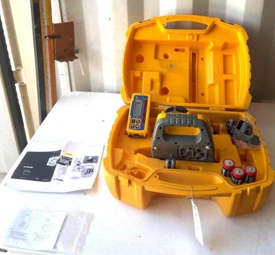 Spectra Precision LL300 Laser Level Kit with Grade Rod, Receiver & Carrying Case