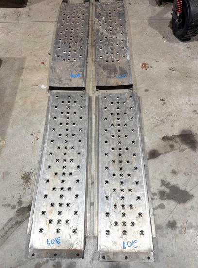 Pair of Folding Aluminum Loading Ramps - Needs Assembly