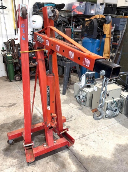 2-Ton Folding Engine Hoist (Cherry Picker)