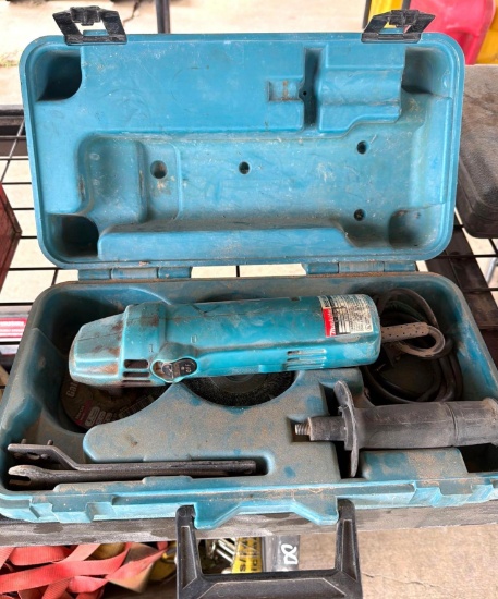 Makita Angle Grinder with Carrying Case - Works
