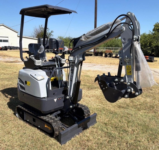 ATS ME18 Mini Excavator - 11.4 HP - New - Starts, Runs & Drives