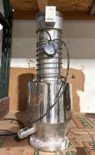 Edwards E04 Vapour Diffusion Vacuum Pump - 240V, 330W - 175 mL Fluid Charge