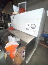NuAire AireGard NU-201 Horizontal Laminar Flow Clean Bench - HEPA-Filtered Laboratory Workstation