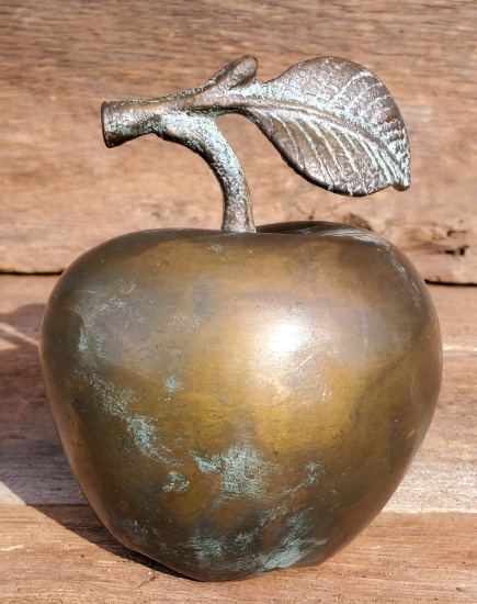 Bronze apple