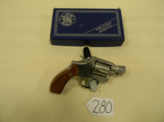 38 SPECIAL SMITH AND WESSON 64-2 REVOLVER #7D71963
