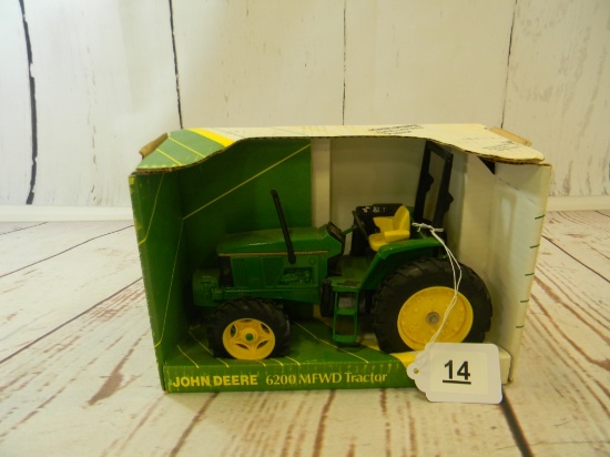 ERTL JOHN DEERE 6200 MFWD TRACTOR