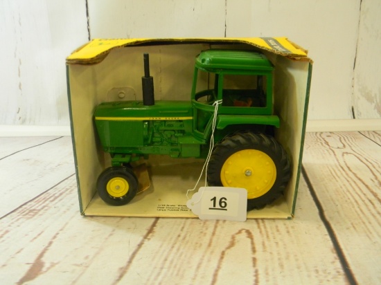 ERTL JOHN DEERE GENERATION II TRACTOR