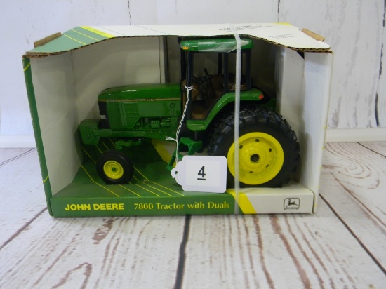 ERTL JOHN DEERE 7800 ROW CROP TRACTOR W/ DUALS