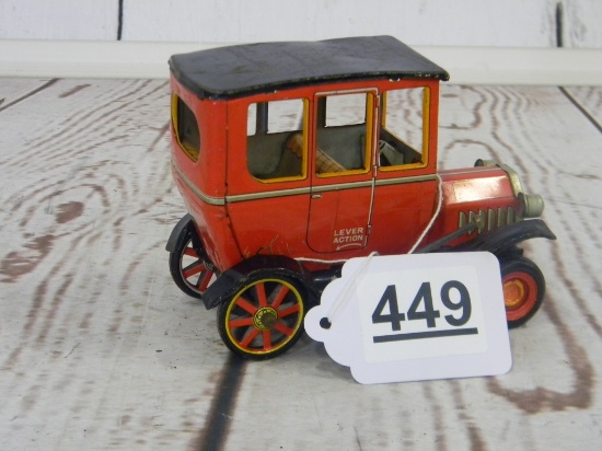 TIN WIND UP CAR