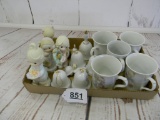 MISC PRECIOUS MOMENTS FIGURINES AND CUPS