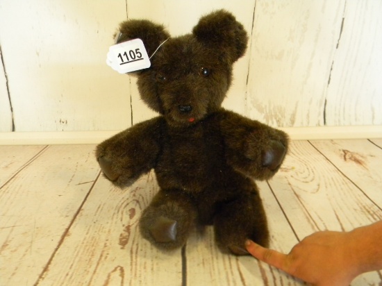 STUFFED BEAR