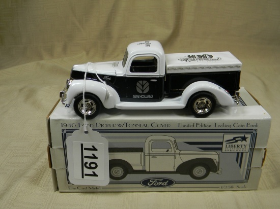 1940 FORD PICKUP W/ TONNEAU COVER