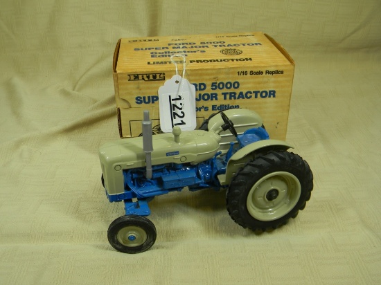 ERTL FORD 5000 SUPER MAJOR TRACTOR