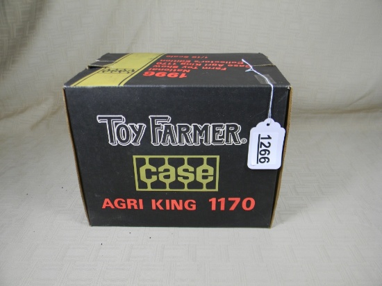 1996 NATION FARM TOY SHOW CASE AGRI KING
