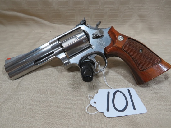 SMITH & WESSON 686-4 BRJ9902 REVOVLER 357 MAG