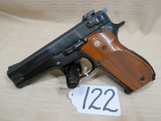 SMITH & WESSON 39-2 A270501 PISTOL 9MM
