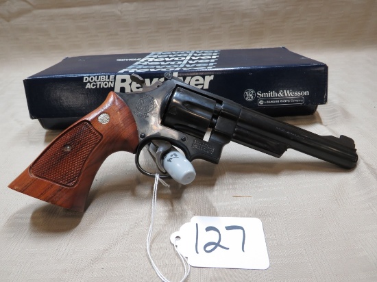 SMITH & WESSON