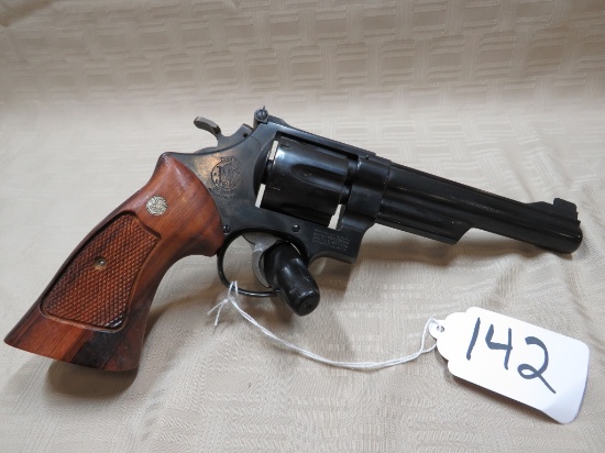 SMITH & WESSON