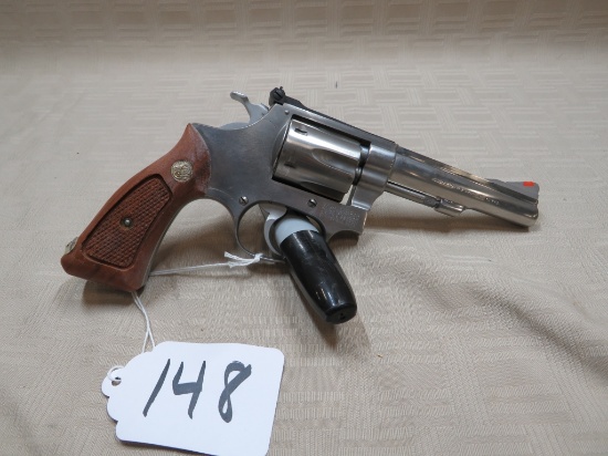 SMITH & WESSON