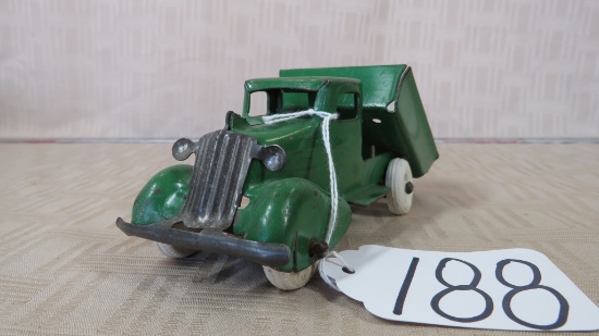 WYANDOTTE DUMP TRUCK