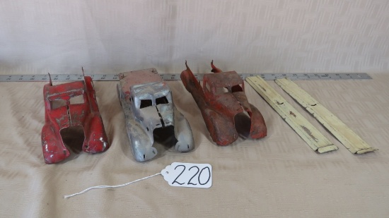 FLAT WITH MISC TRUCK BODIES