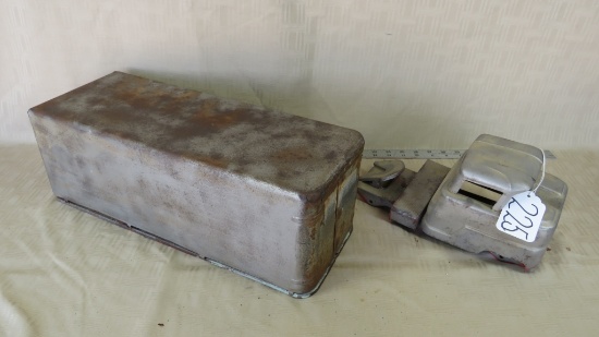 SEMI W/ TRAILER FOR PARTS