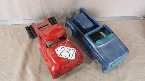 FLAT WITH TRUCK FOR PARTS