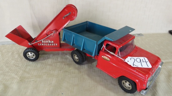 1961 TONKA DUMP TRUCK AND SAND LOADER