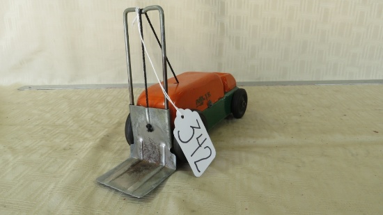1950 TONKA POWERLIFT FORK TRUCK