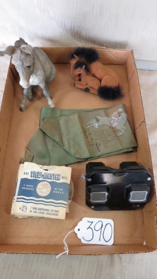 FLAT OF MISC TOYS