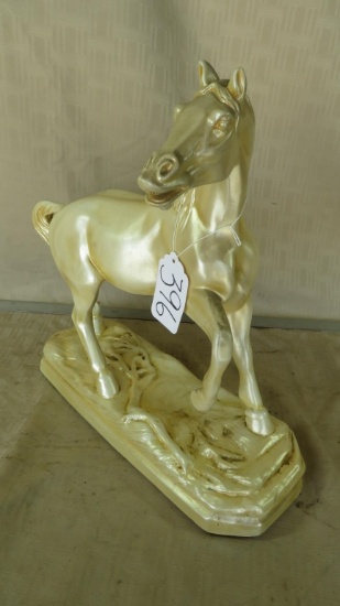 HORSE STATUE