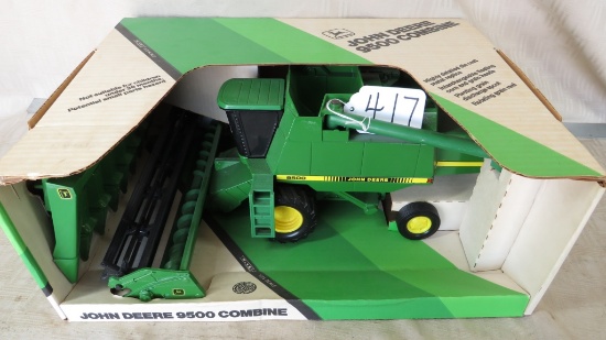 ERTL JD 9500 COMBINE NIB