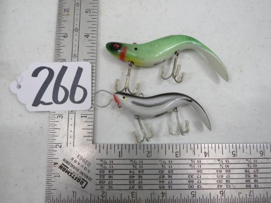 2 VINTAGE HEDDON LURES