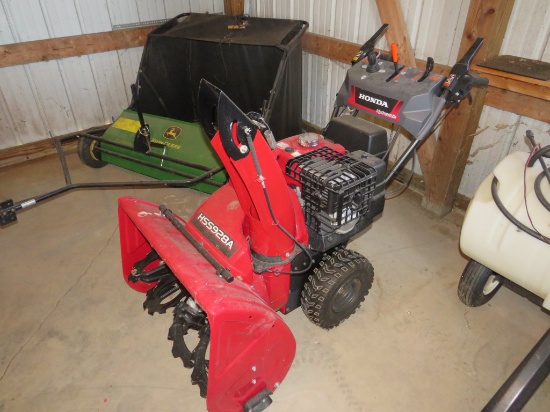 Honda HSS928A snow blower