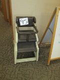 Rubbermaid High Chair