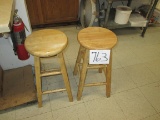 2 Stools