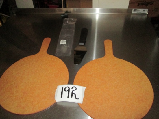2 New 11" Wood Pizza Peels, 1 New Server